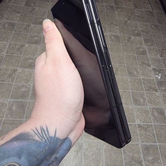 Samsung Galaxy Z Fold 4 Phone - Picture 6 of 8